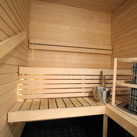For 2 With Sauna *